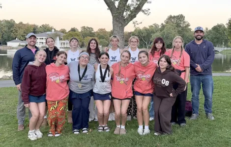 Warren tennis season winds down